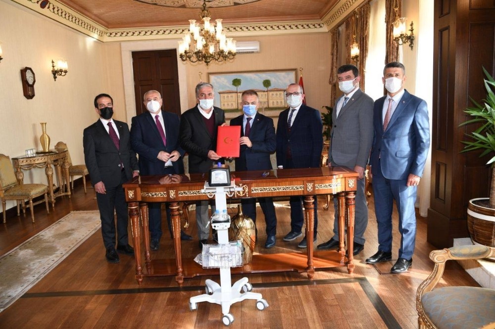 Oda ve borsalardan Sağlık Müdürlüğü’ne 20 adet solunum cihazı desteği