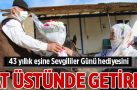 43 yıllık eşine Sevgililer Günü hediyesini at üstünde getirdi