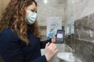 Hastane’de tuvaletlerine kare kodu uygulaması