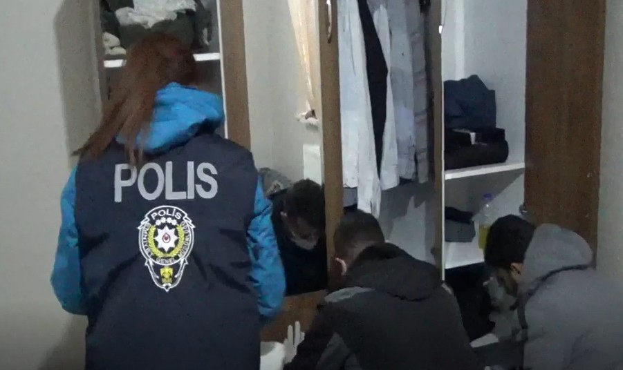Erzurum merkezli 3 ilde DEAŞ operasyonu: 4 gözaltı
