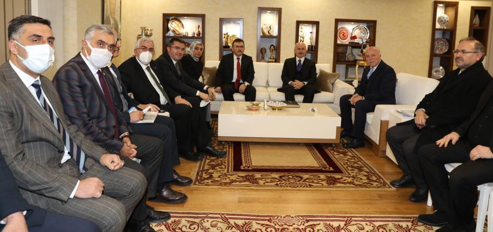 Ulaştırma ve Altyapı Bakanı Karaismailoğlu’ndan Büyükşehir’e ziyaret