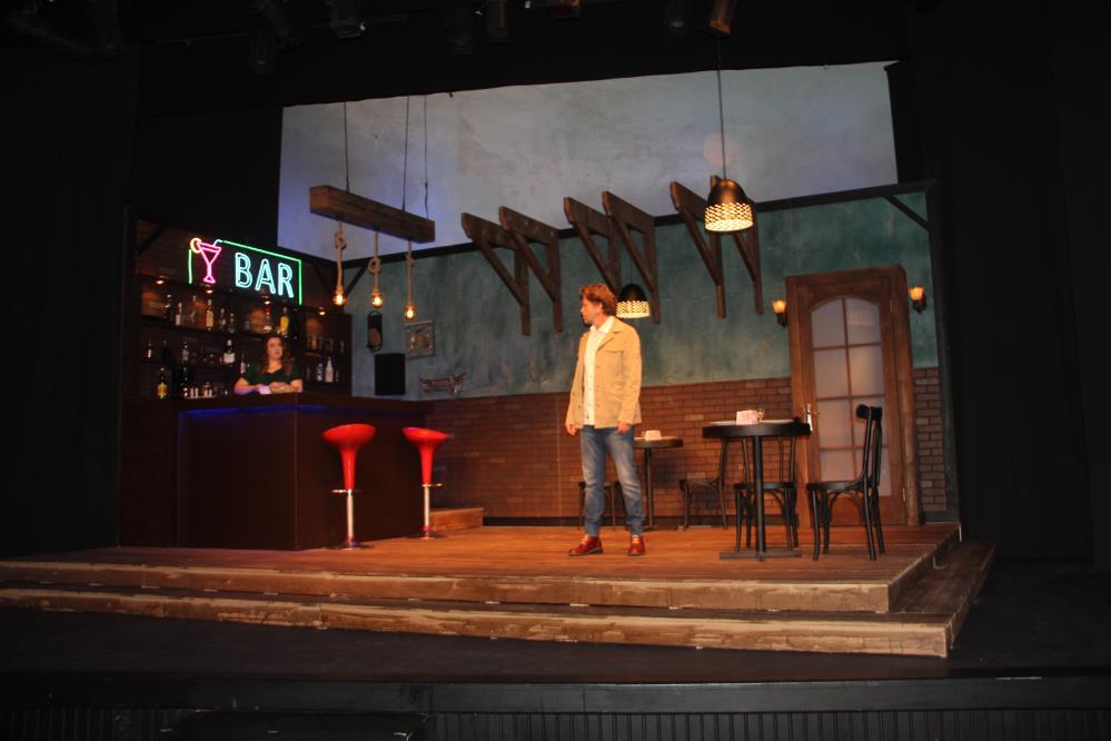 “Peynirli Yumurta” isimli tiyatro oyunu seyirciyle buluşuyor