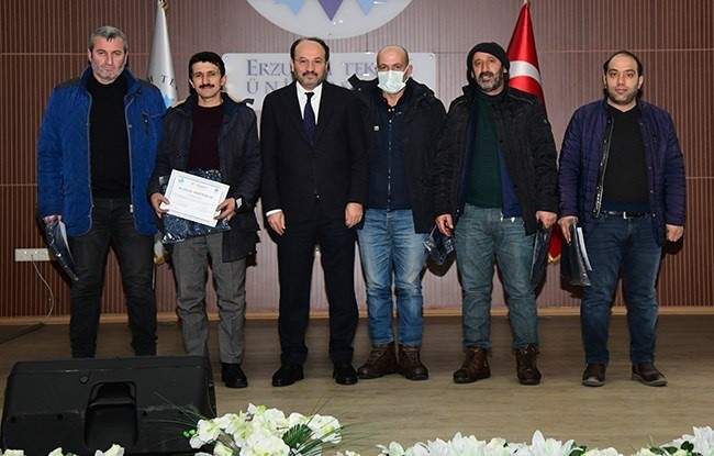 Çiftçilere modern tarım uygulamaları eğitimi verildi